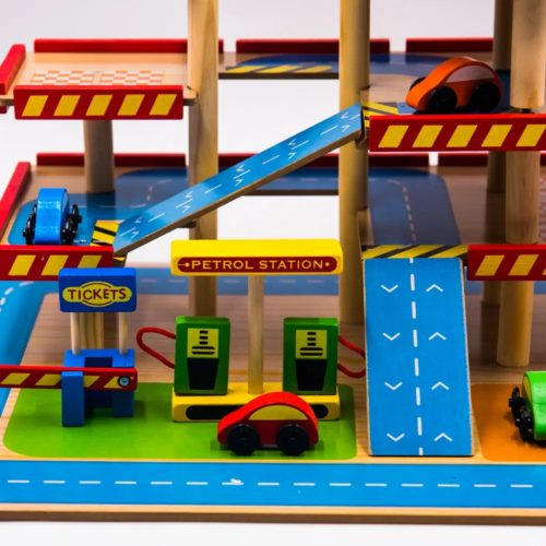 Fa parkolóház  (FJ)