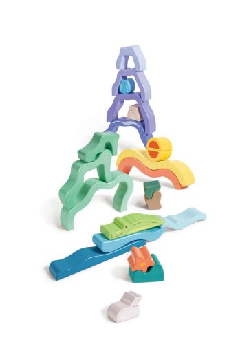 Hape-Montessori piramis építő