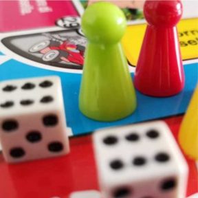 Társasjáték, kártya